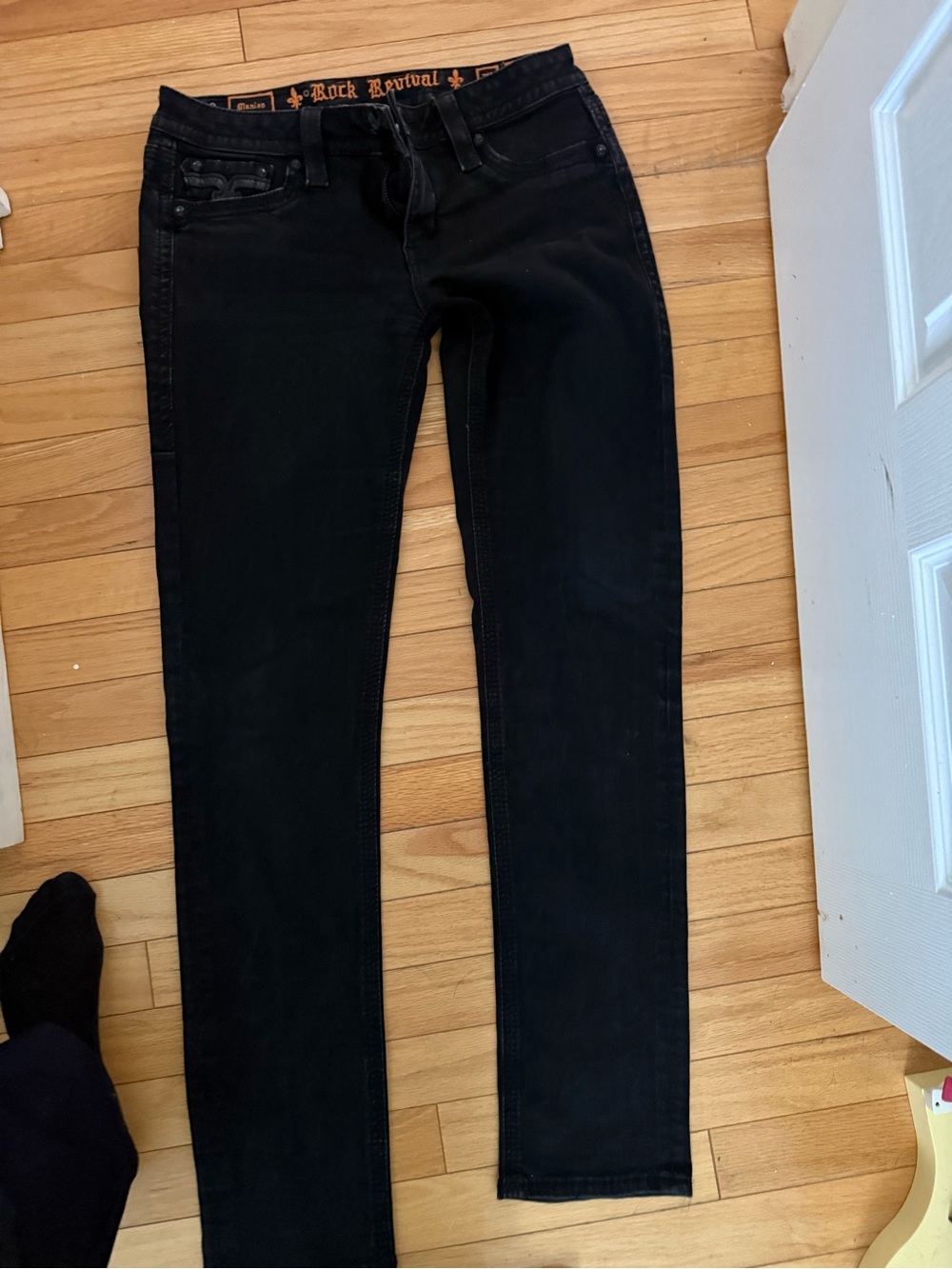 Rock Revival Women's Skinny Jeans in Black